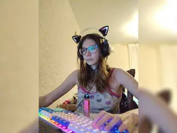 KittyMiracle  live sex cam