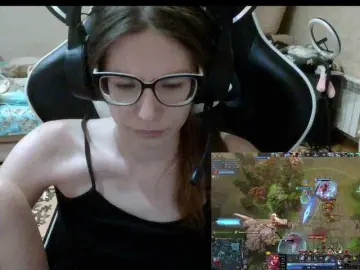 KittyMiracle  live sex cam