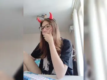KittyMiracle  live sex cam