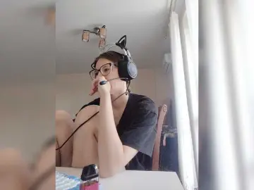 KittyMiracle  live sex cam