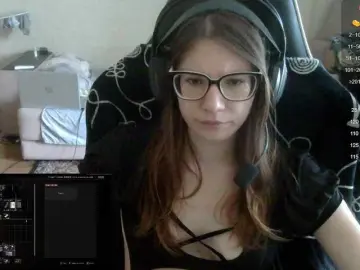 KittyMiracle  live sex cam