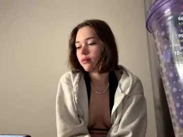 LupeVillari  live sex cam