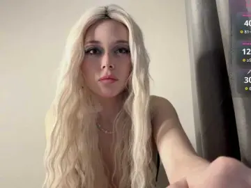 LupeVillari  live sex cam