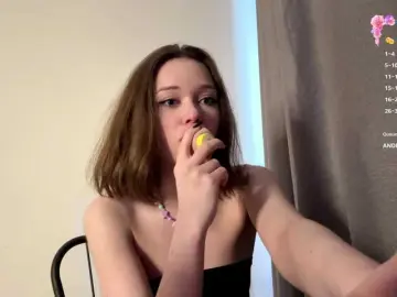LupeVillari  live sex cam