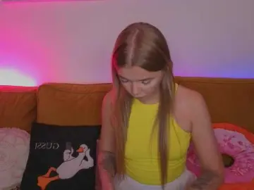 MiamiMur  live sex cam