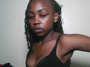 Prettyshanz1  live sex cam