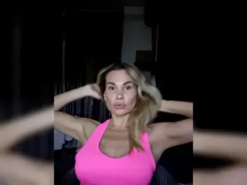 Malika2025  live sex cam