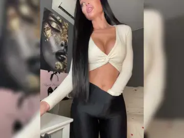 Nicole21x  live sex cam