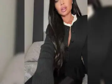 Nicole21x  live sex cam