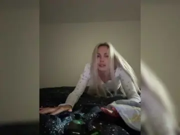Katerina-space  live sex cam