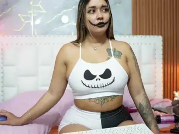 Kinky-Madisson  live sex cam