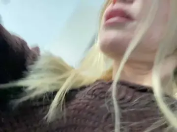 Lisa1225  live sex cam