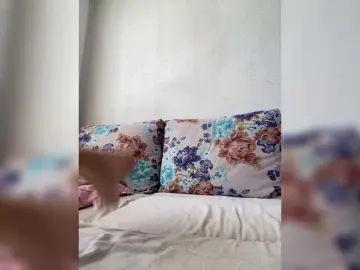 Lisa1225  live sex cam