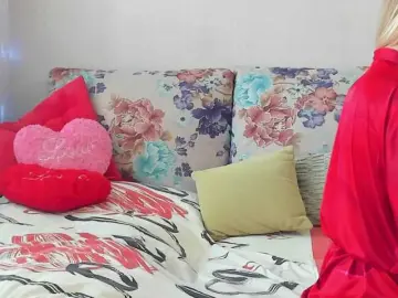 Lisa1225  live sex cam