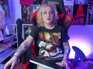 Mistresscrowley-666  live sex cam