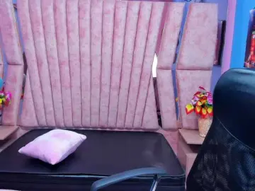 Sarahsweett  live sex cam