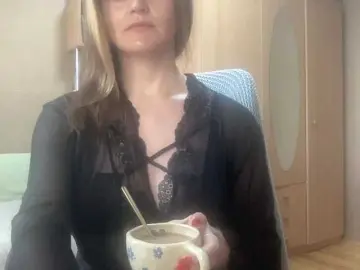 AnitaGlamorX  live sex cam