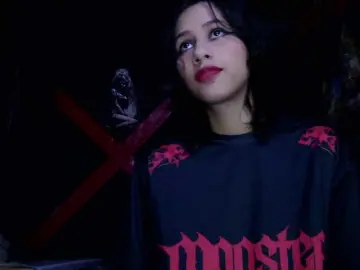 Darkd0ll  live sex cam