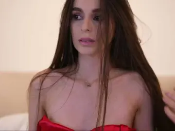 DorisCream  live sex cam