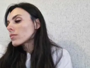 Gospozha-77  live sex cam