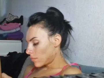 Gospozha-77  live sex cam