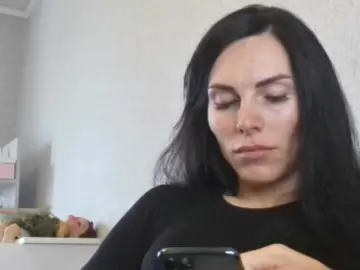 Gospozha-77  live sex cam