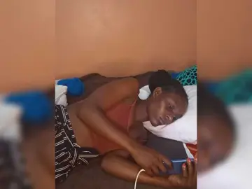 PrettyJennie  live sex cam