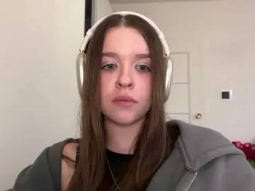 TriciaHailey  live sex cam