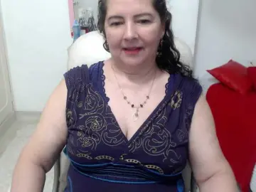 Leonela-68  live sex cam