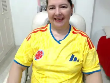 Leonela-68  live sex cam