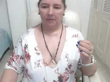 Leonela-68  live sex cam