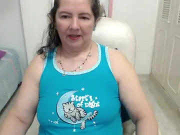 Leonela-68  live sex cam