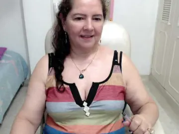 Leonela-68  live sex cam