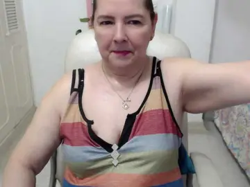 Leonela-68  live sex cam