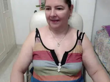 Leonela-68  live sex cam