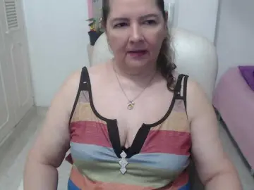 Leonela-68  live sex cam