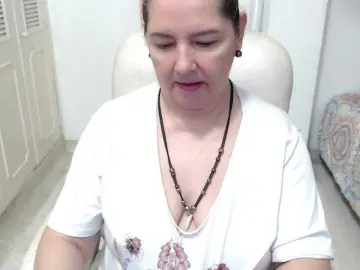 Leonela-68  live sex cam