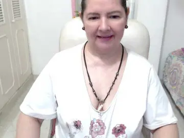 Leonela-68  live sex cam