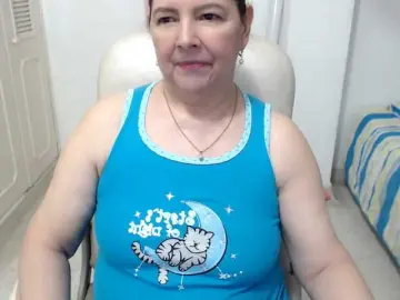 Leonela-68  live sex cam