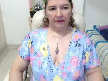 Leonela-68  live sex cam