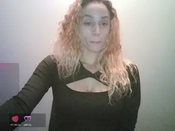 DarcieRoselli  live sex cam