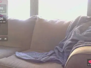 DarcieRoselli  live sex cam