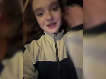 Doll4You  live sex cam