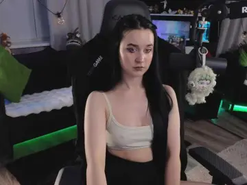 KiraLiLime  live sex cam