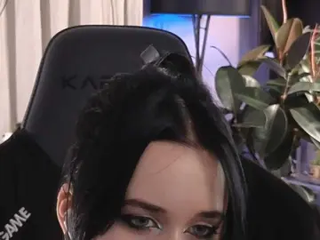 KiraLiLime  live sex cam