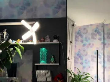 KiraLiLime  live sex cam