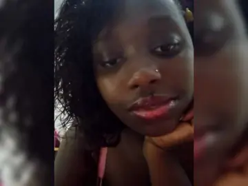 Peachydoll  live sex cam