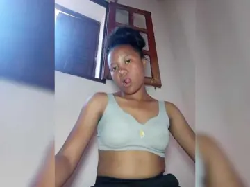 Rosiah01  live sex cam