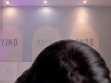 ValeriaRoldan  live sex cam