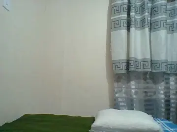 Brianna254  live sex cam